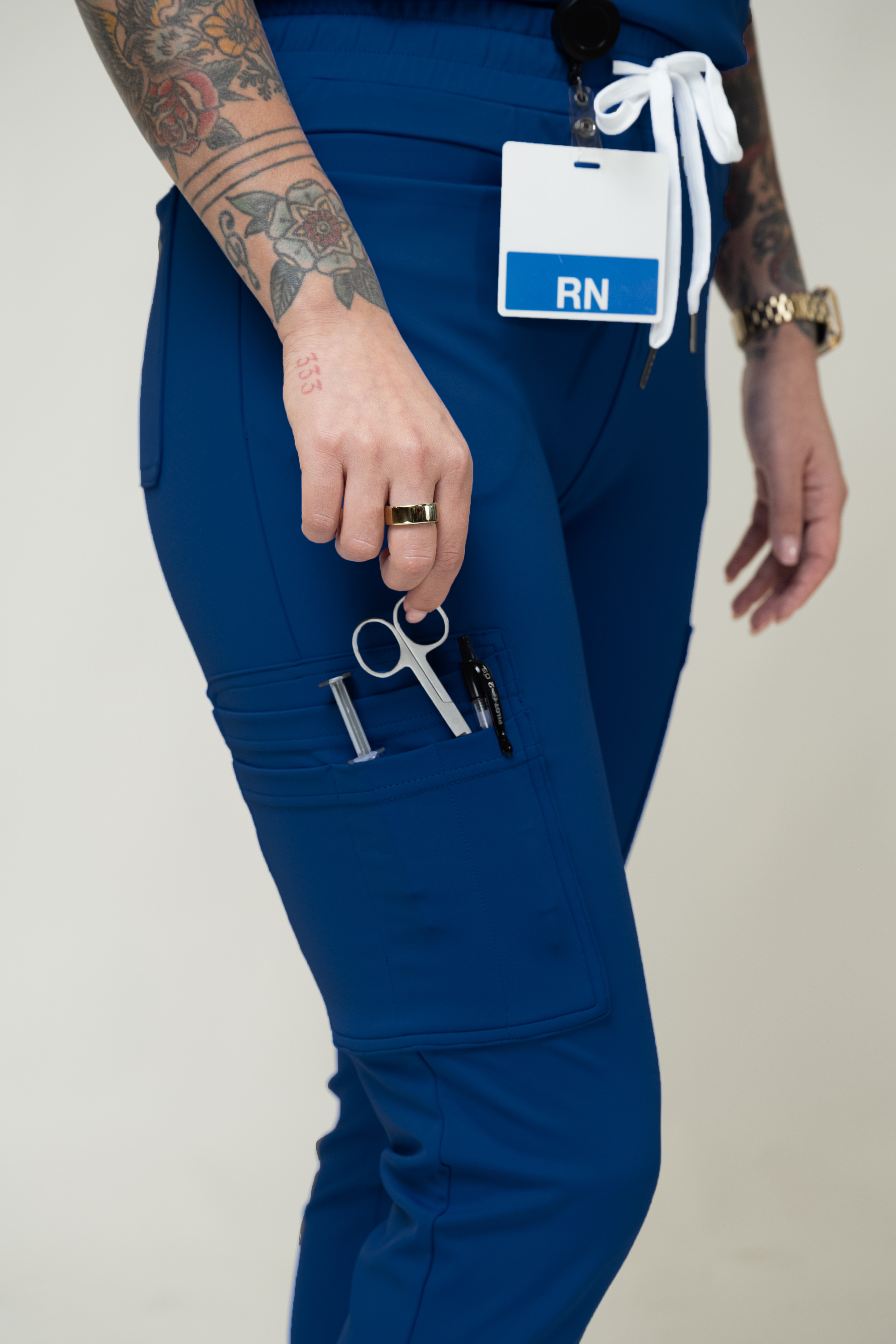 Thea 8-Pockets Jogger (Yoga Core)