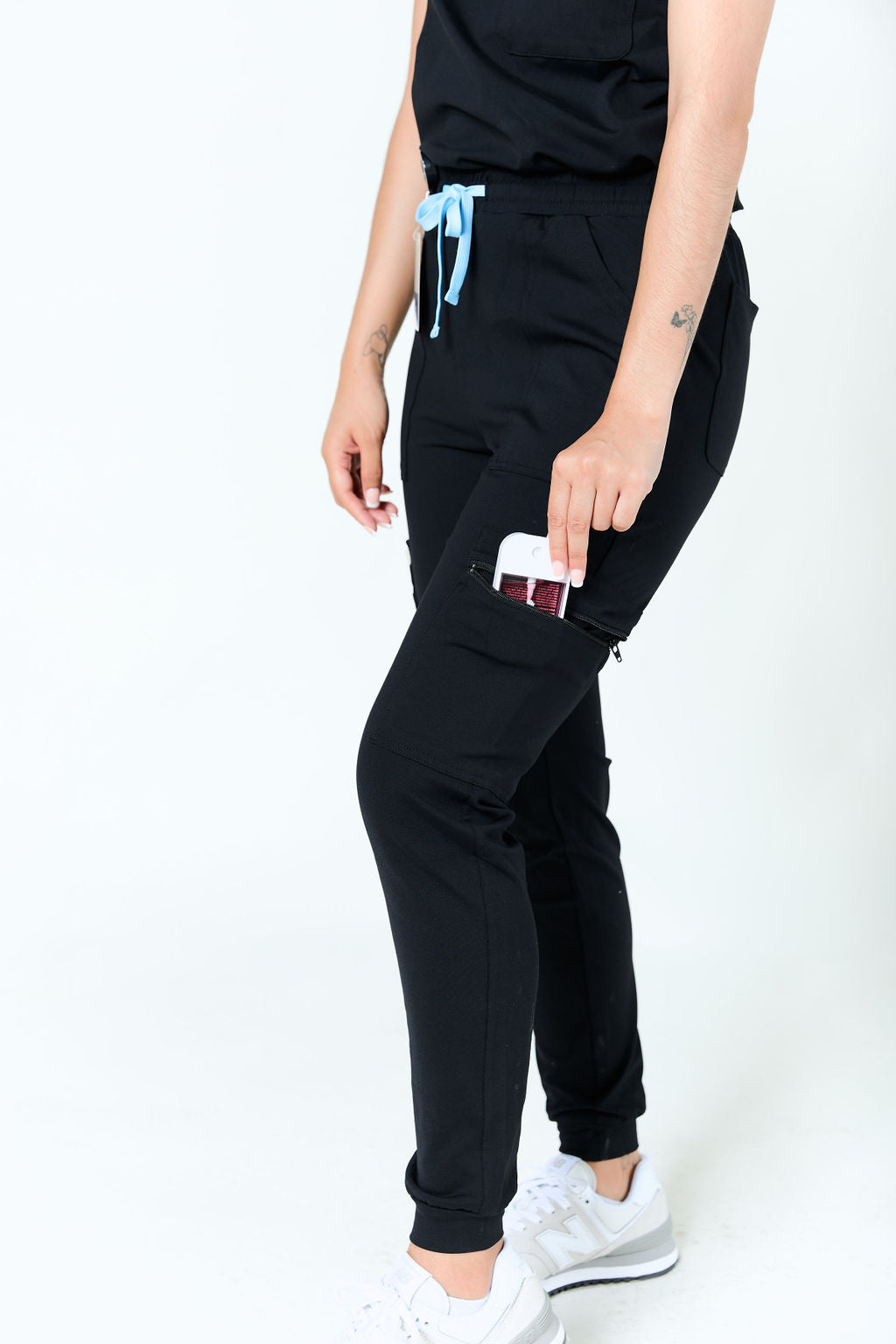Willow 9-Pockets High-Rise Jogger