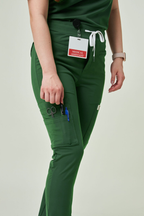 Thea 8-Pockets Jogger