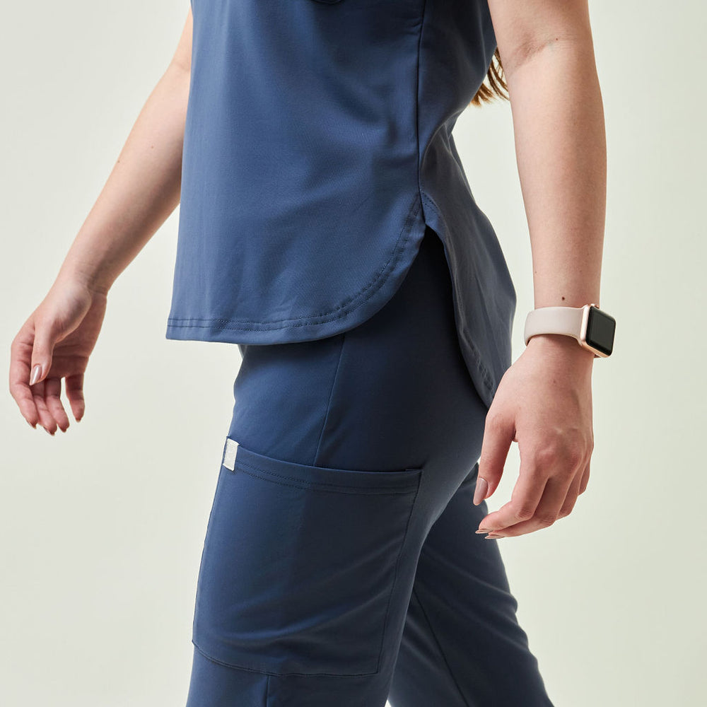 
                      
                        Petite Thea 8-Pockets Jogger
                      
                    