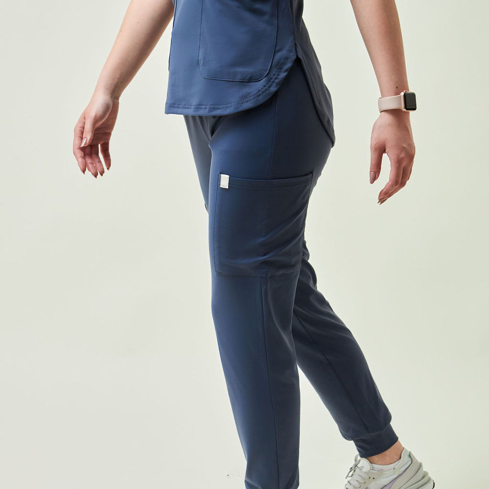 
                      
                        Thea 8-Pockets Jogger
                      
                    