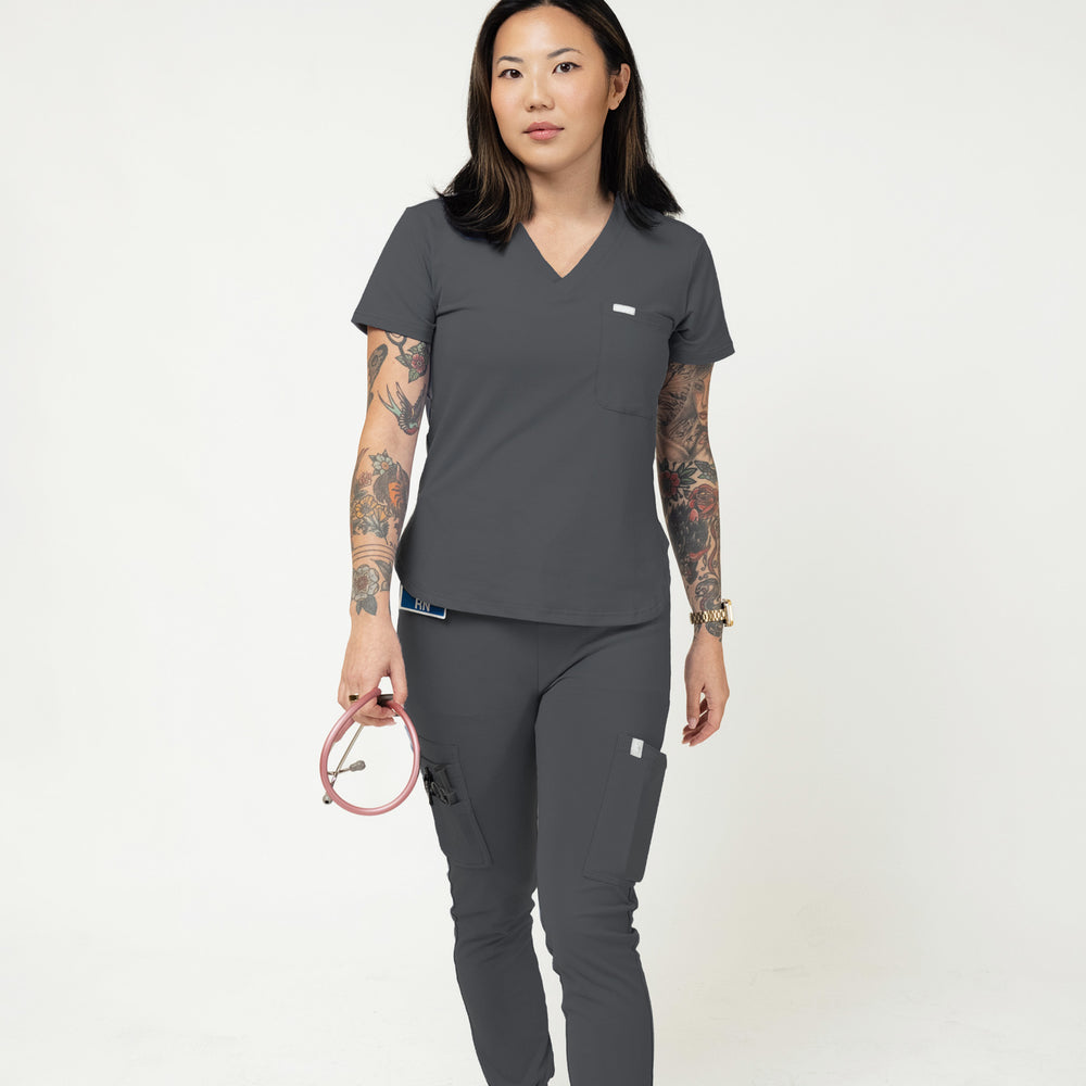 
                      
                        Petite Thea 8-Pockets Jogger
                      
                    