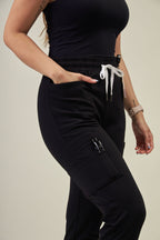 Thea 8-Pockets Jogger