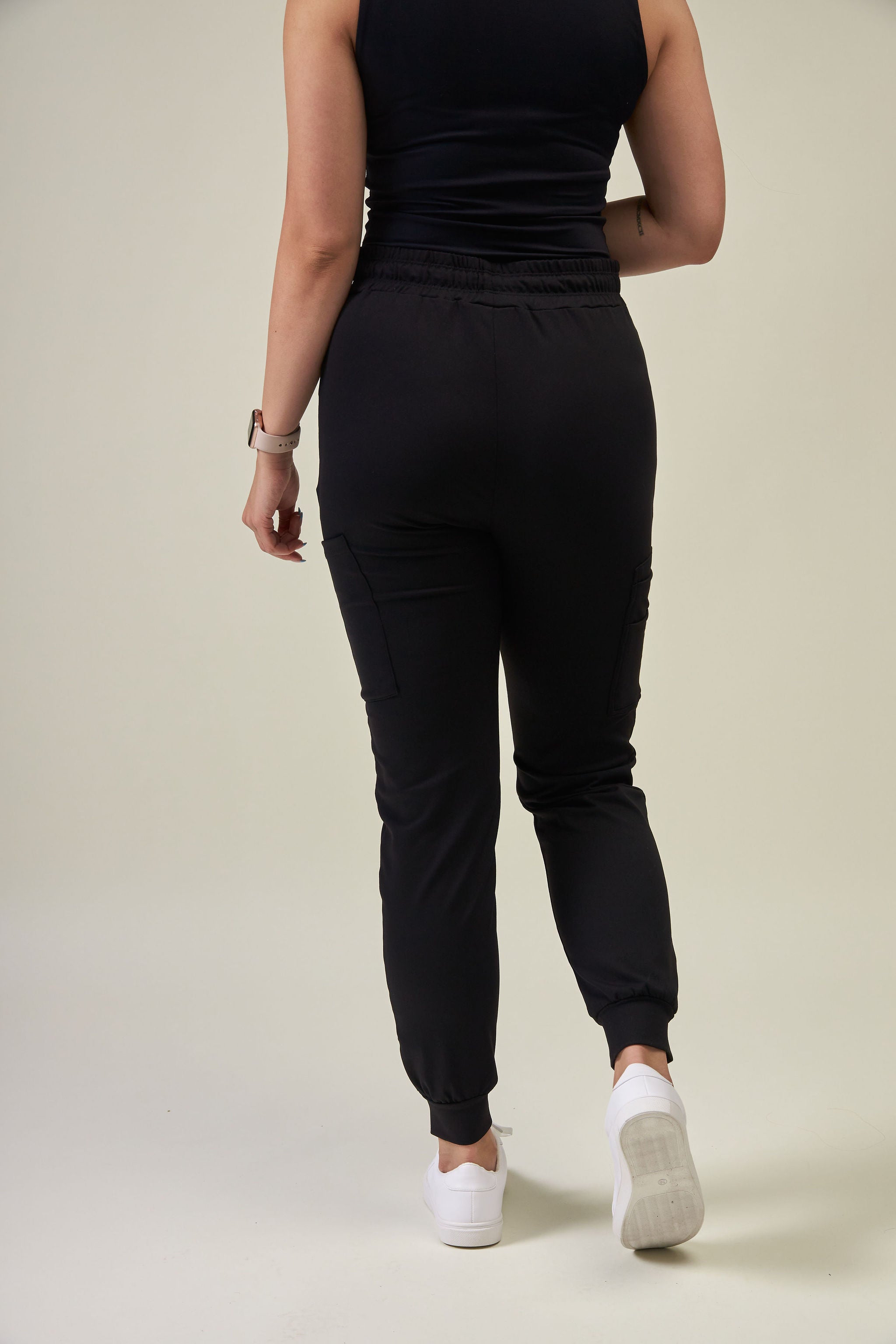 Thea 8-Pockets Jogger